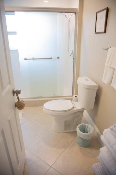 Two Bedroom Ranch With Private Deck Close To Beach Lake Worth Beach Esterno foto