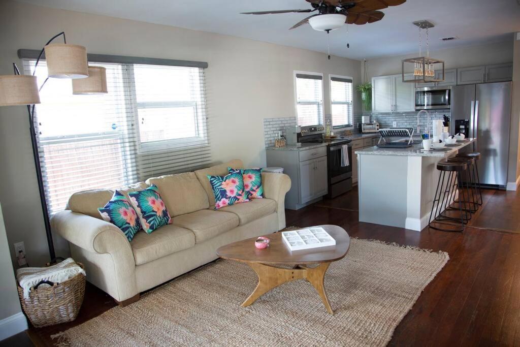 Two Bedroom Ranch With Private Deck Close To Beach Lake Worth Beach Esterno foto