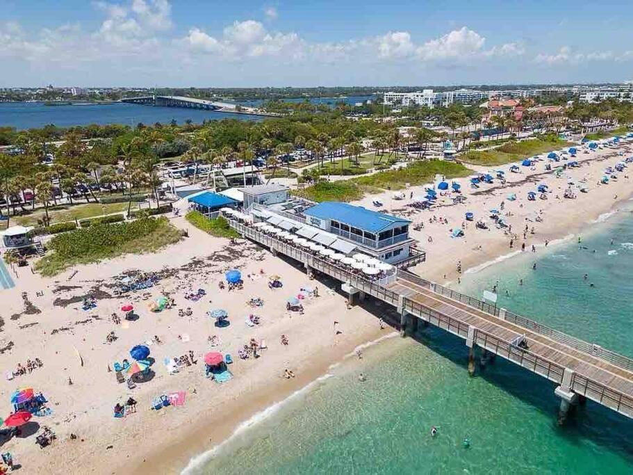 Two Bedroom Ranch With Private Deck Close To Beach Lake Worth Beach Esterno foto